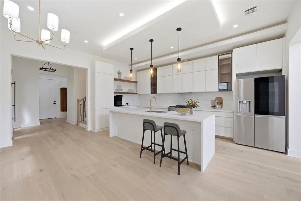 4220 Munger Ave - Photo 7 of 26