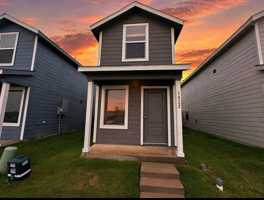 featured image of 1022 Robin Hill Ln