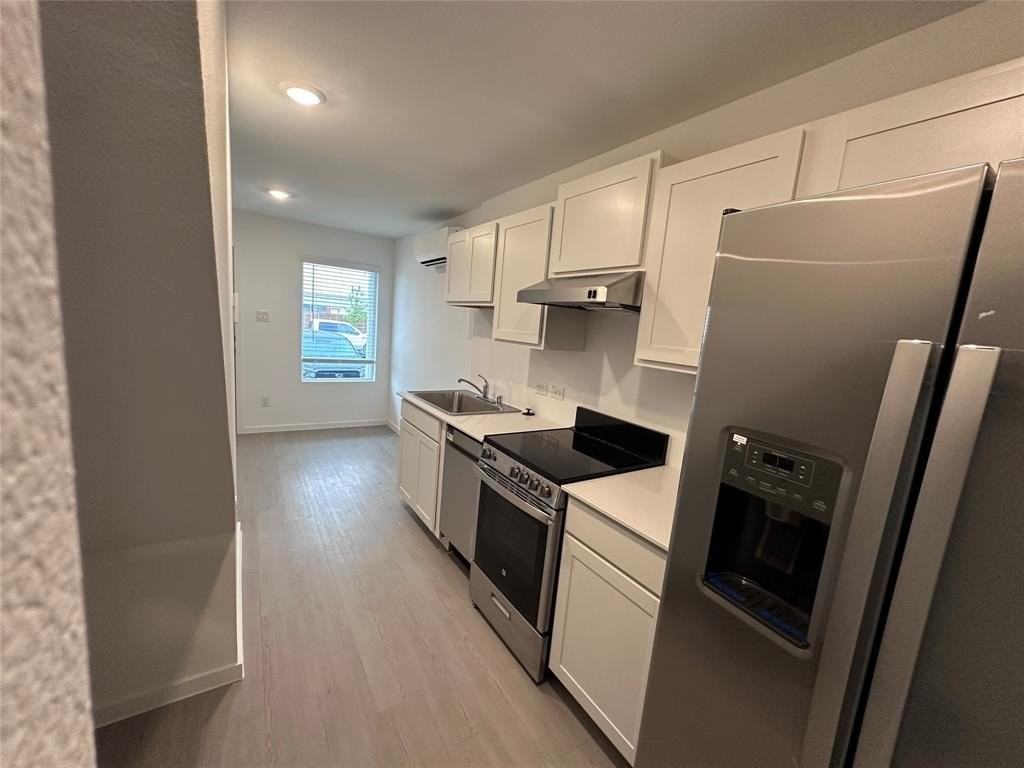 1022 Robin Hill Ln - Photo 7 of 24