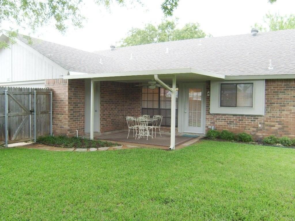 6909 Darton Dr - Photo 2 of 13