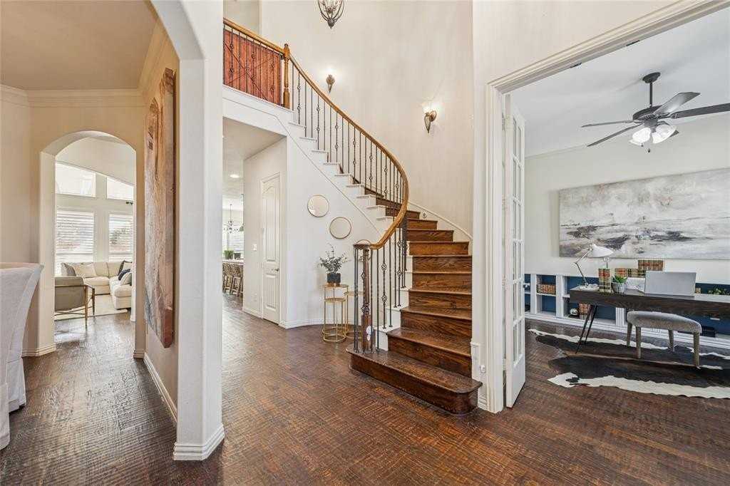 1124 Grant Ave - Photo 5 of 36