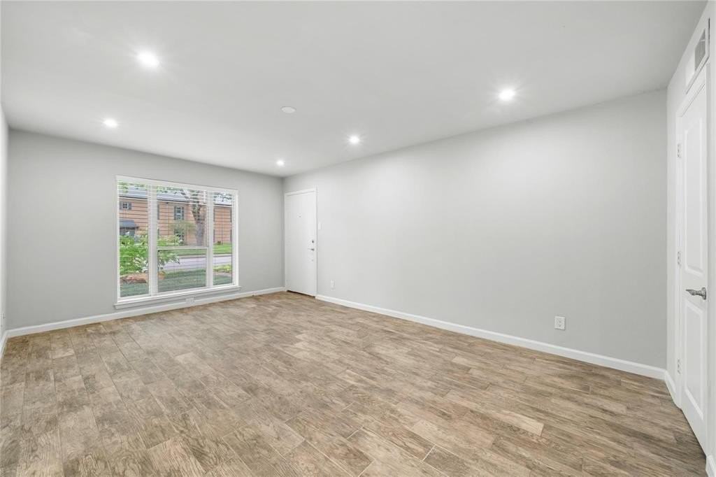 6014 E University Blvd #137 - Photo 3 of 34