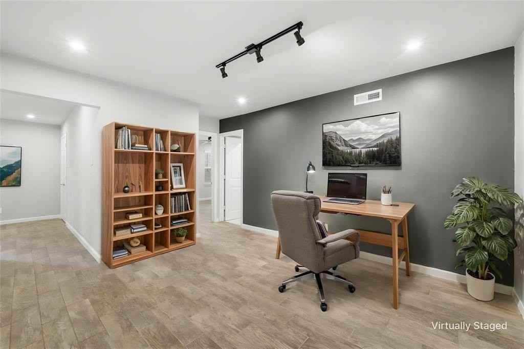 6014 E University Blvd #137 - Photo 6 of 34