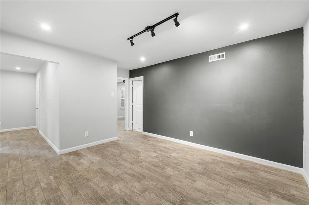 6014 E University Blvd #137 - Photo 7 of 34