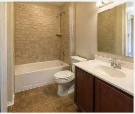 1012 Meadow Green Ct - Photo 5 of 10