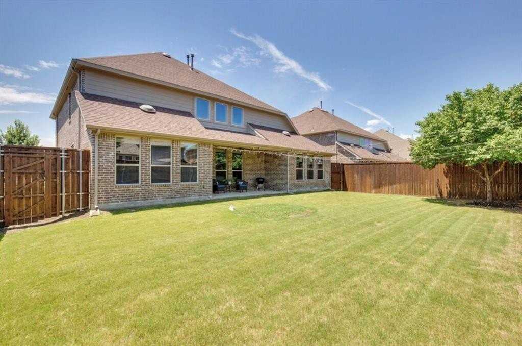 14712 Crystal Beach Ln - Photo 4 of 33