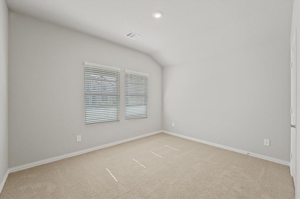 522 River Ridge Dr - Photo 5 of 27