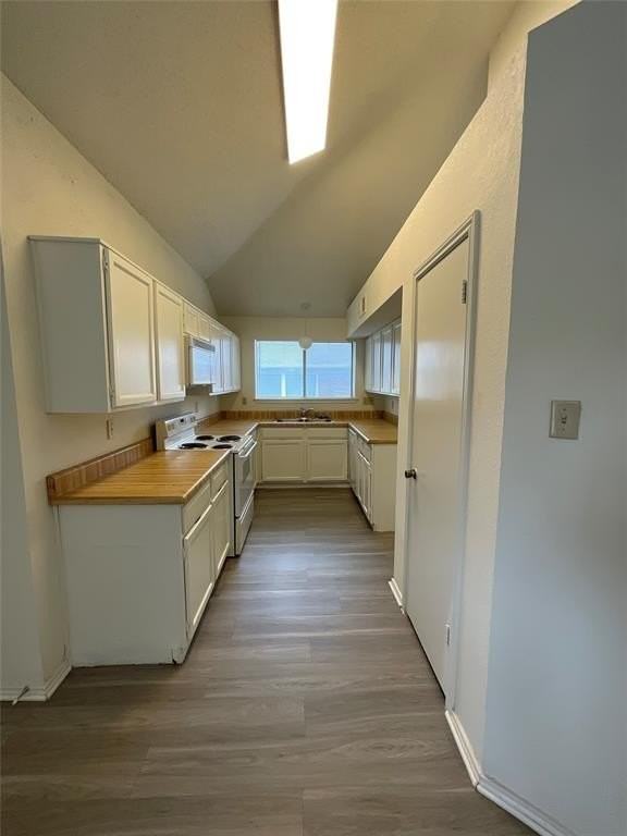 1609 Autumn Breeze Ln - Photo 5 of 10