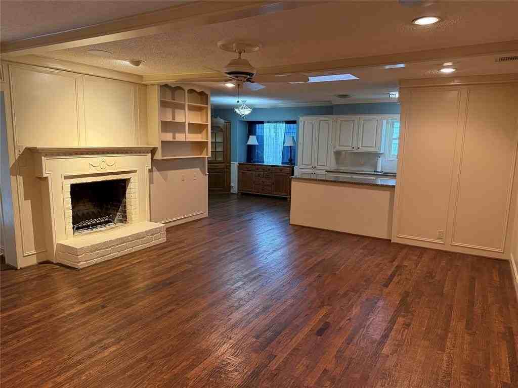 10926 Scotsmeadow Dr - Photo 3 of 21