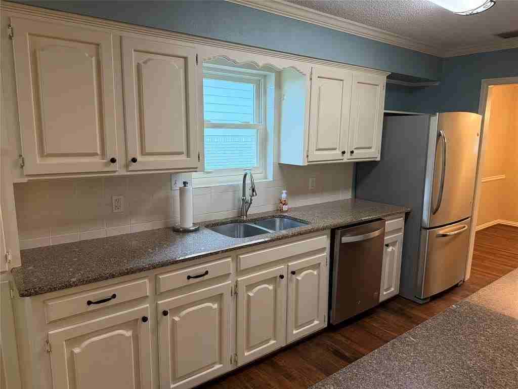 10926 Scotsmeadow Dr - Photo 6 of 21