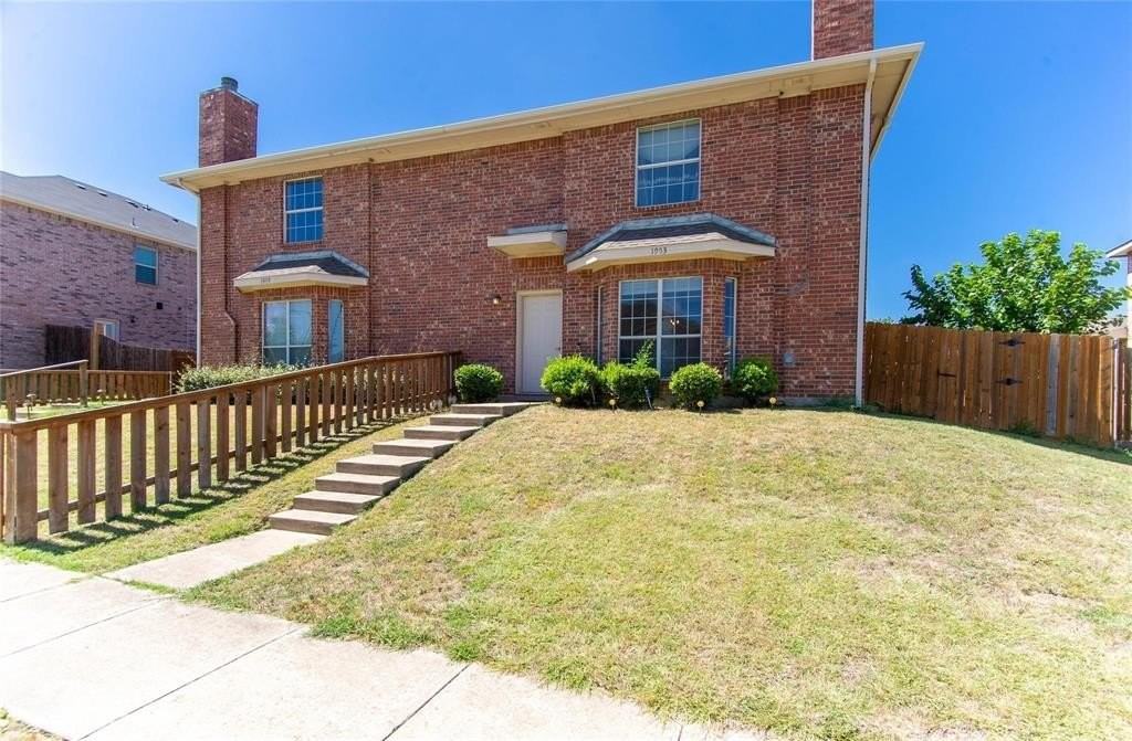 1953 Timber Oaks Dr - Photo 3 of 22