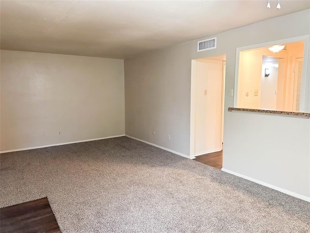 510 W Marvin Ave #211 - Photo 3 of 13