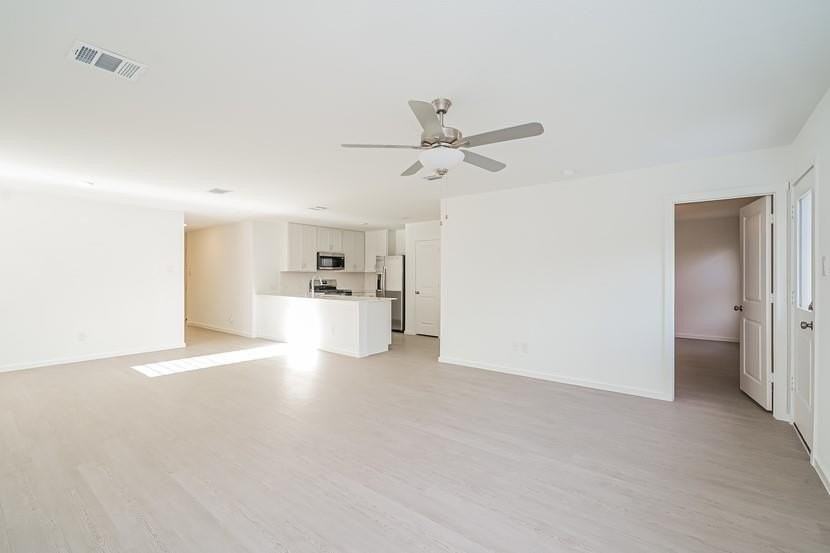 10100 Dalgreen Cir - Photo 4 of 12