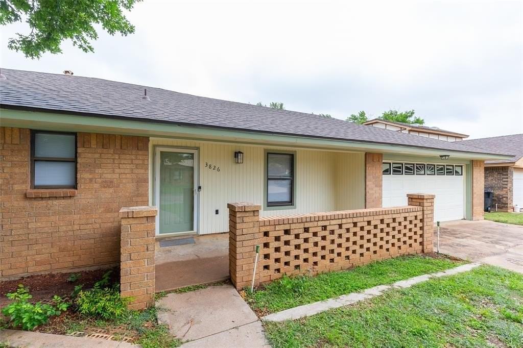 3826 Crest Way - Photo 2 of 37