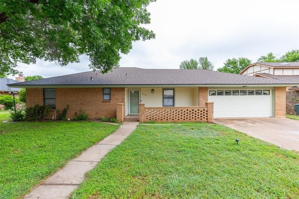 3826 Crest Way - Photo 3 of 37