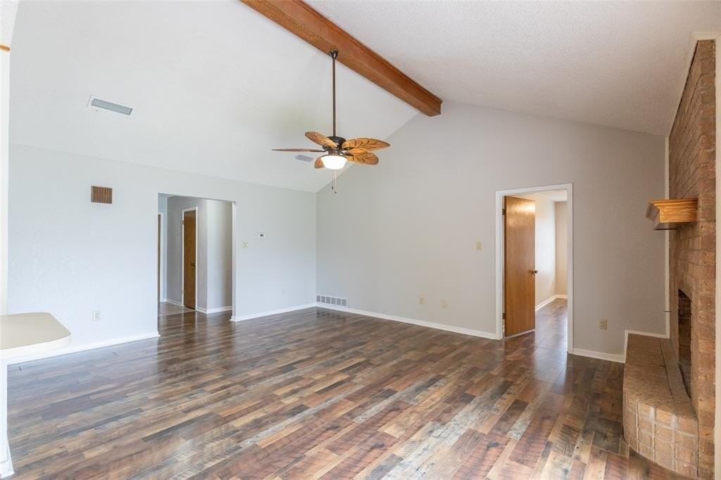 3826 Crest Way - Photo 6 of 37