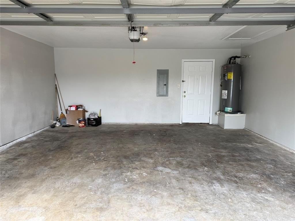 3015 Flask Dr - Photo 3 of 12