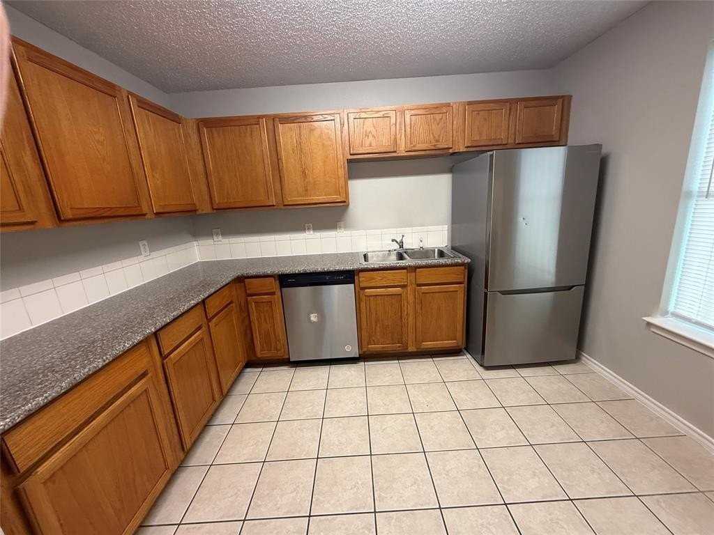 3015 Flask Dr - Photo 4 of 12