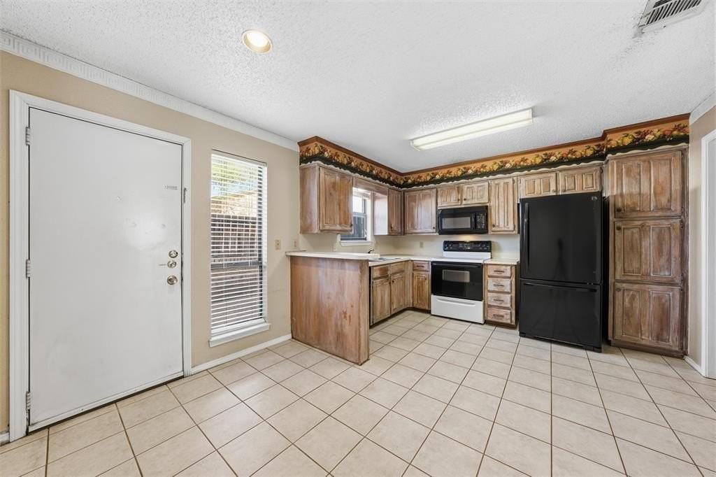 1371 S 11th St - Photo 5 of 27