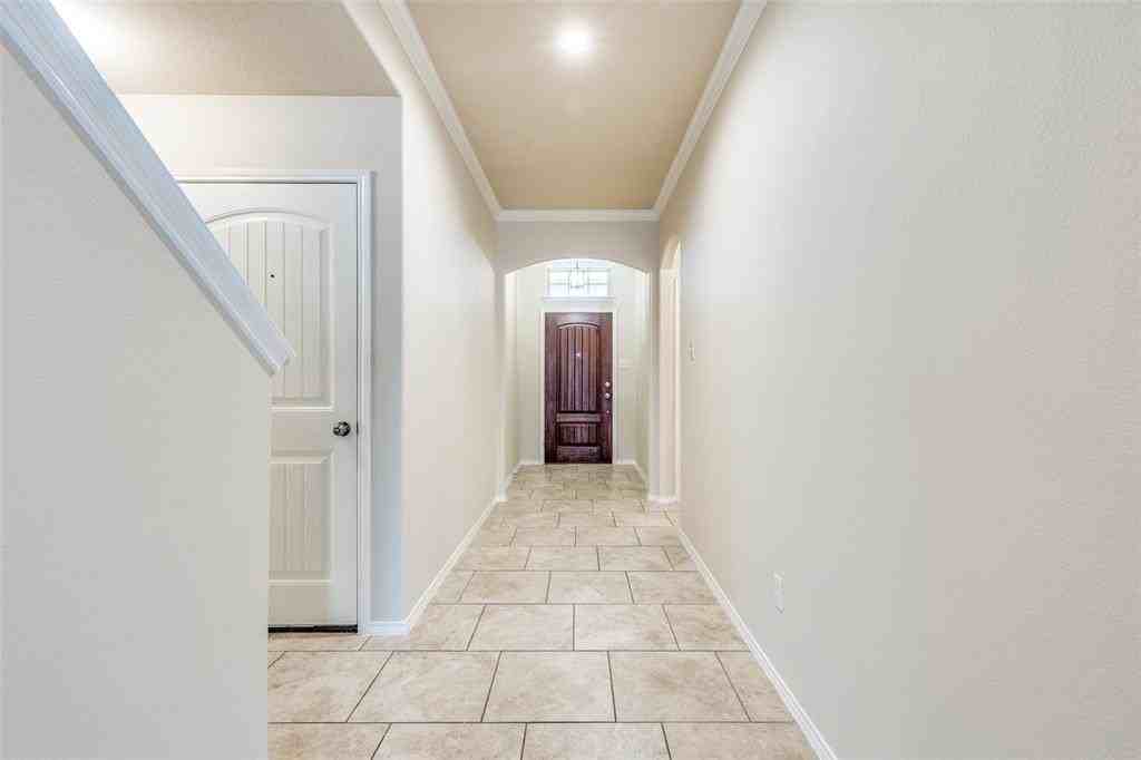 520 Pollyann Trl - Photo 2 of 23