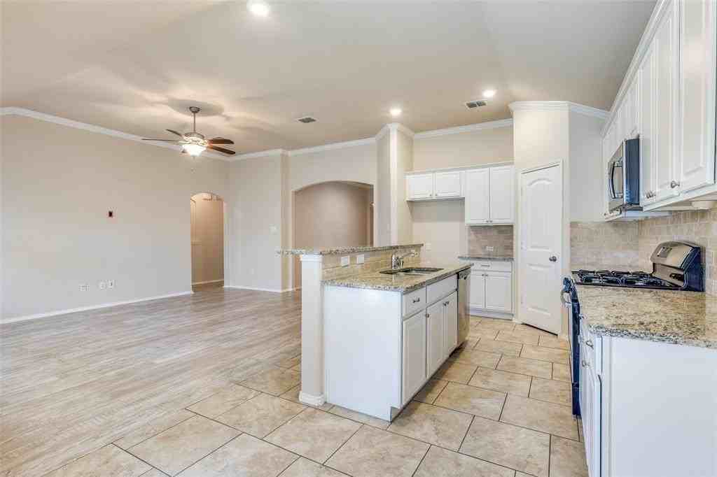 520 Pollyann Trl - Photo 6 of 23