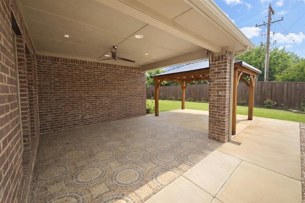 1901 Oakston Dr - Photo 2 of 3