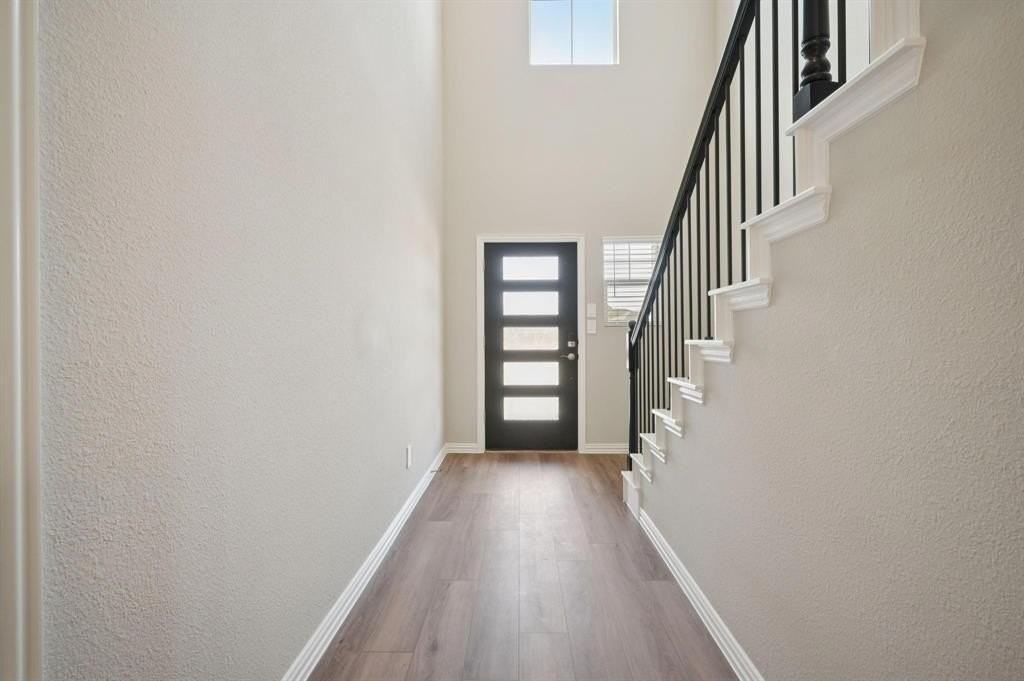 1412 Bridgestone Dr - Photo 6 of 27