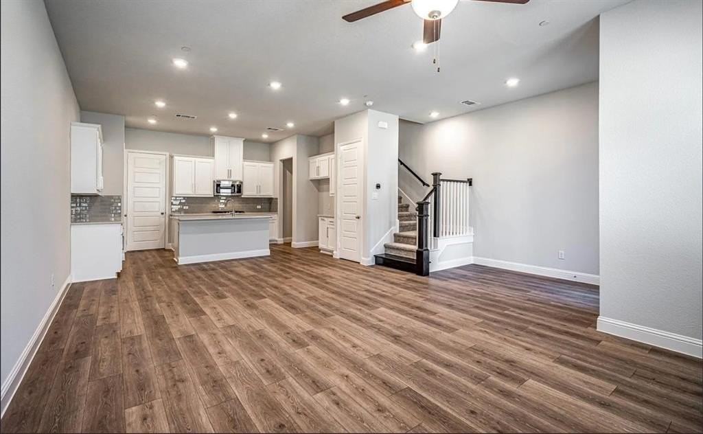 336 Almanor St - Photo 2 of 25