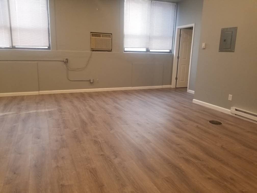 345 6th St #302 - Photo 3 of 7