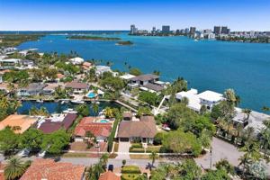featured image of 13105 Biscayne Island Ter