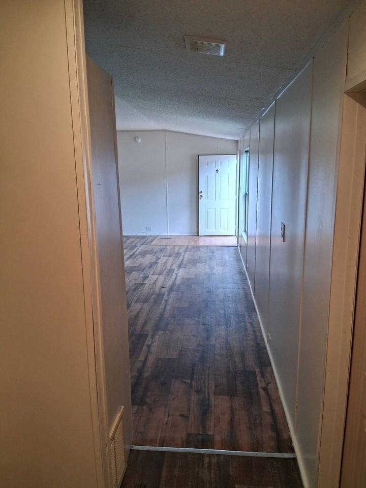 75 Lyons Ln - Photo 4 of 7