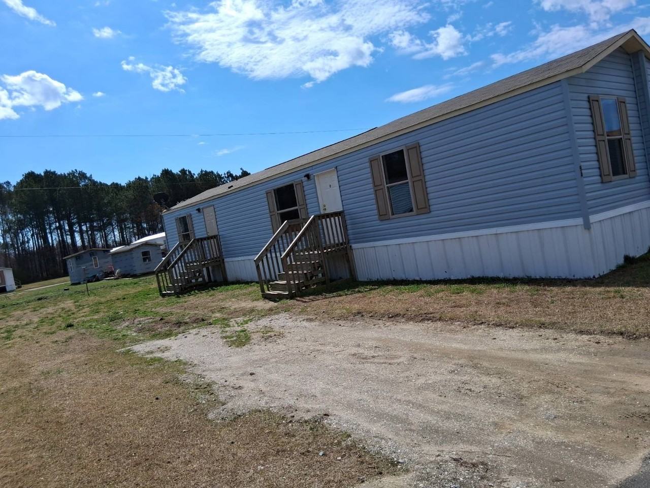 101 Lone Pine Ln - Photo 3 of 8