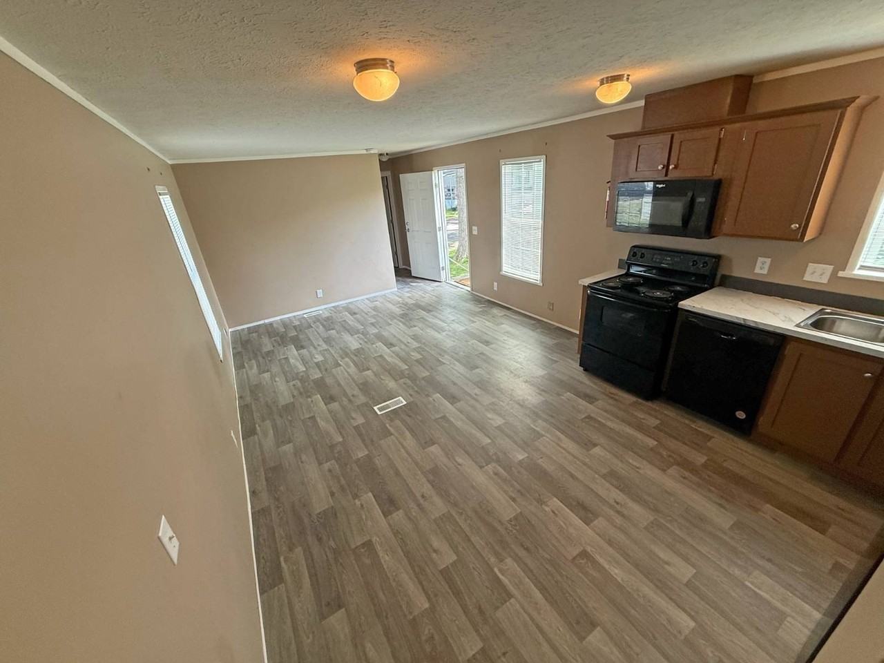 2501 N Apperson Way #11 - Photo 3 of 27