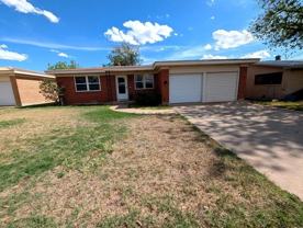 1202 Douglas Dr - Photo 1 of 1