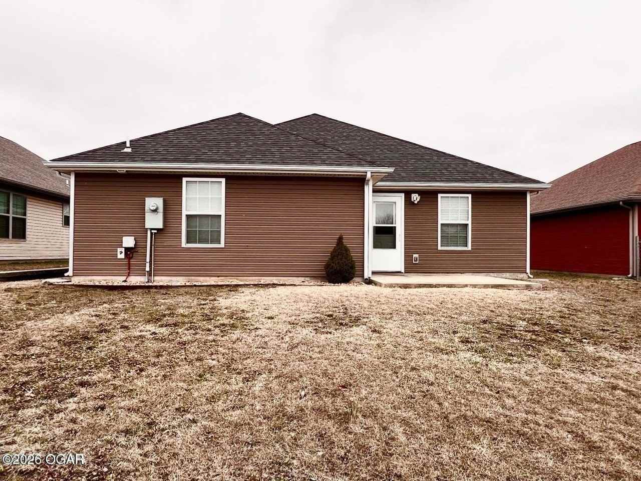 2515 S Willard Ave - Photo 4 of 8