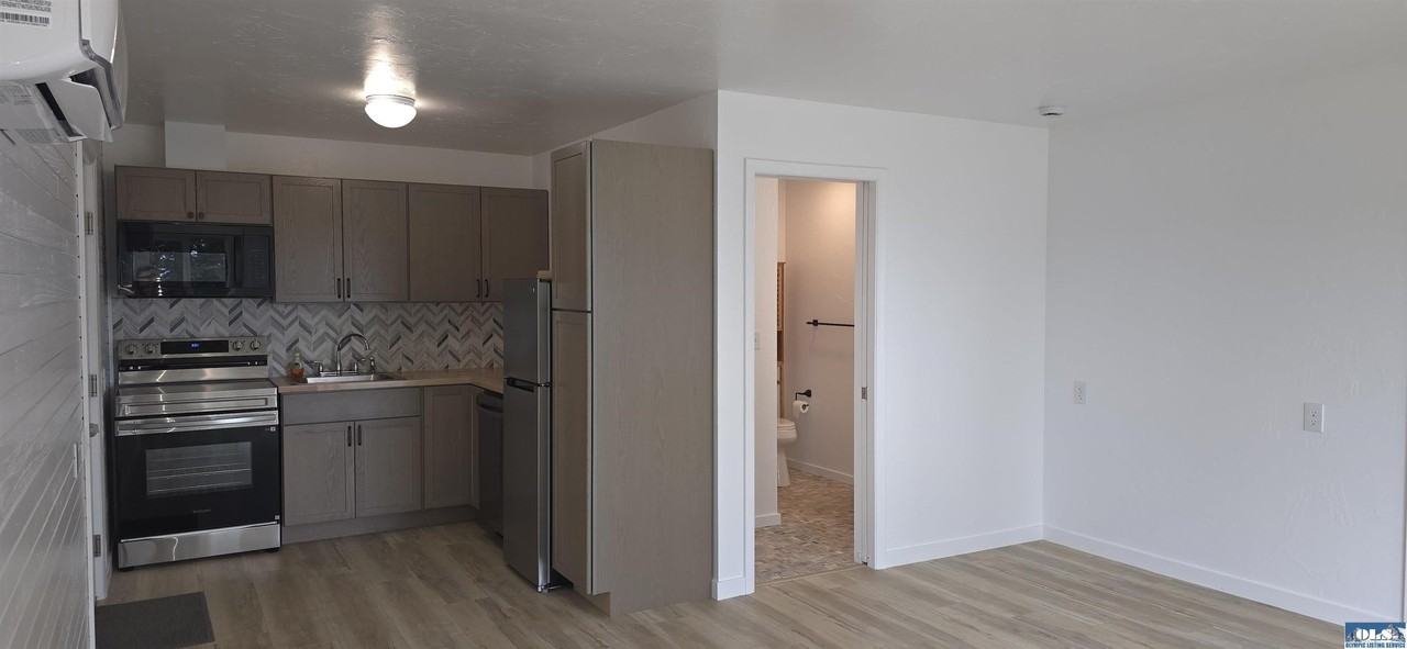 251 Spring View Pl - Photo 4 of 23