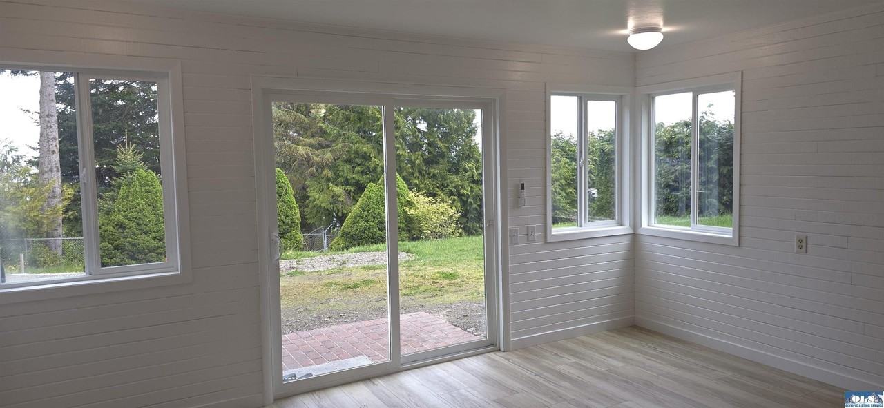 251 Spring View Pl - Photo 6 of 23