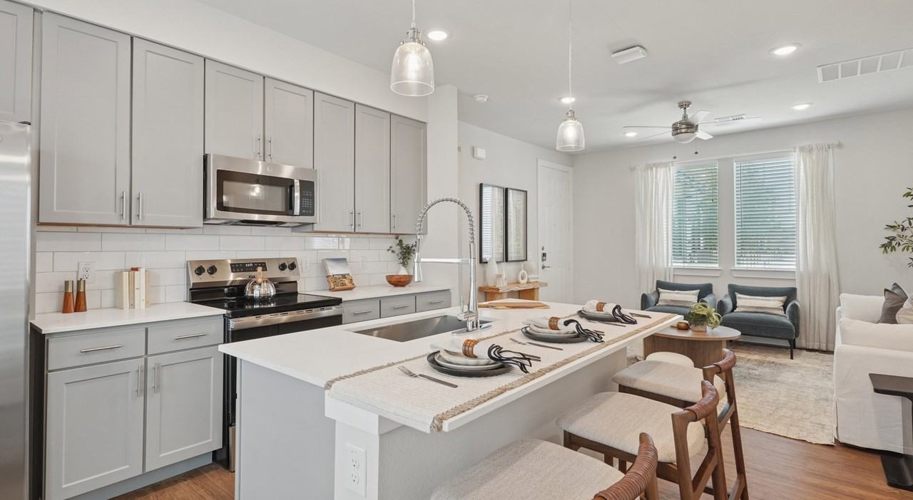 8901 Brewer Blvd - Photo 2 of 7