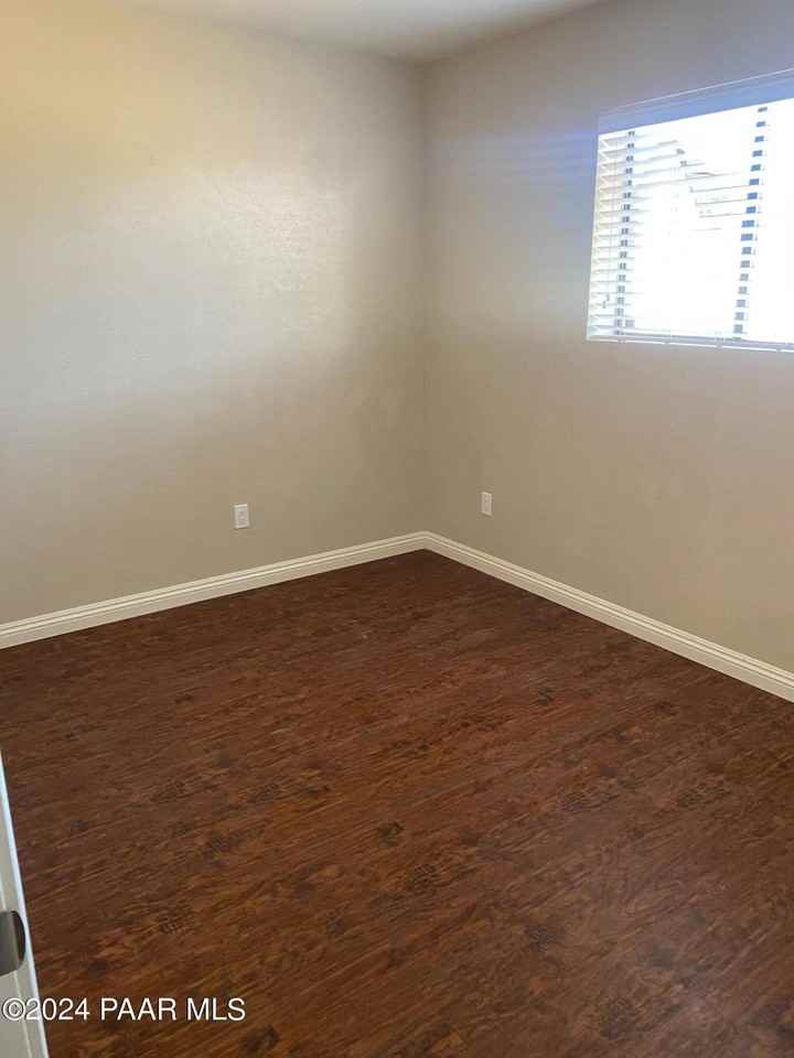 4500 N Carla Vista Dr - Photo 2 of 11