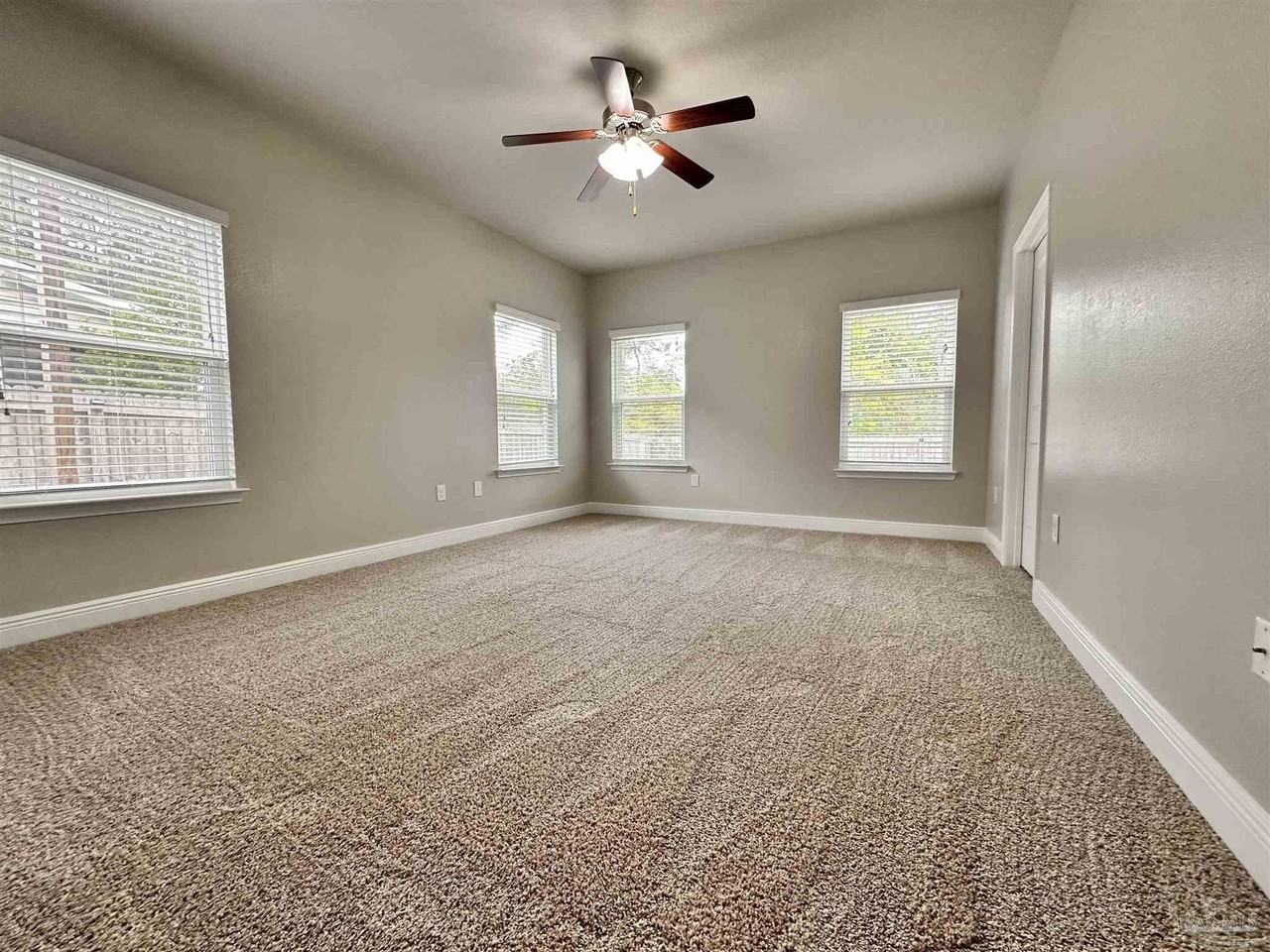 8600 Bucklebury Dr - Photo 7 of 23