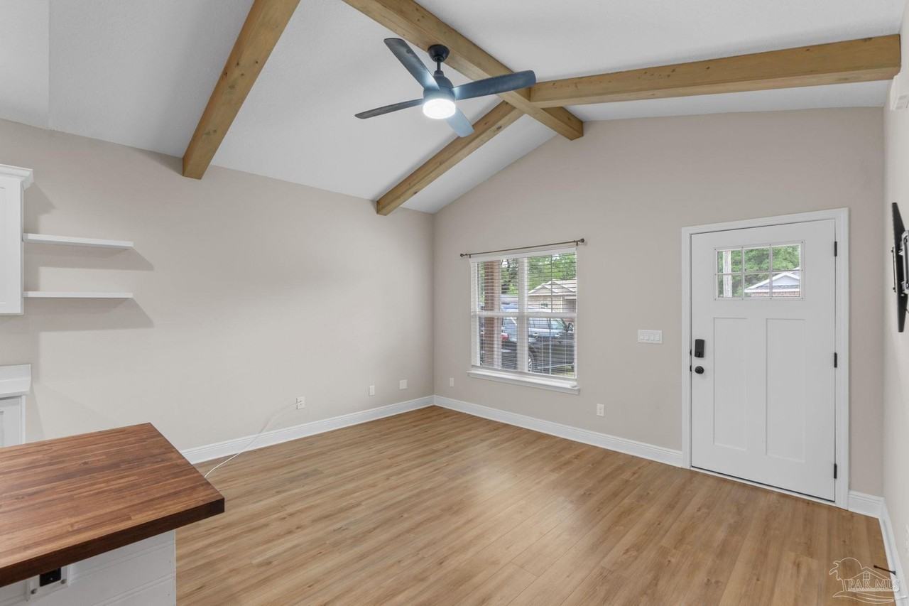 8553 Sonnyboy Ln - Photo 6 of 31