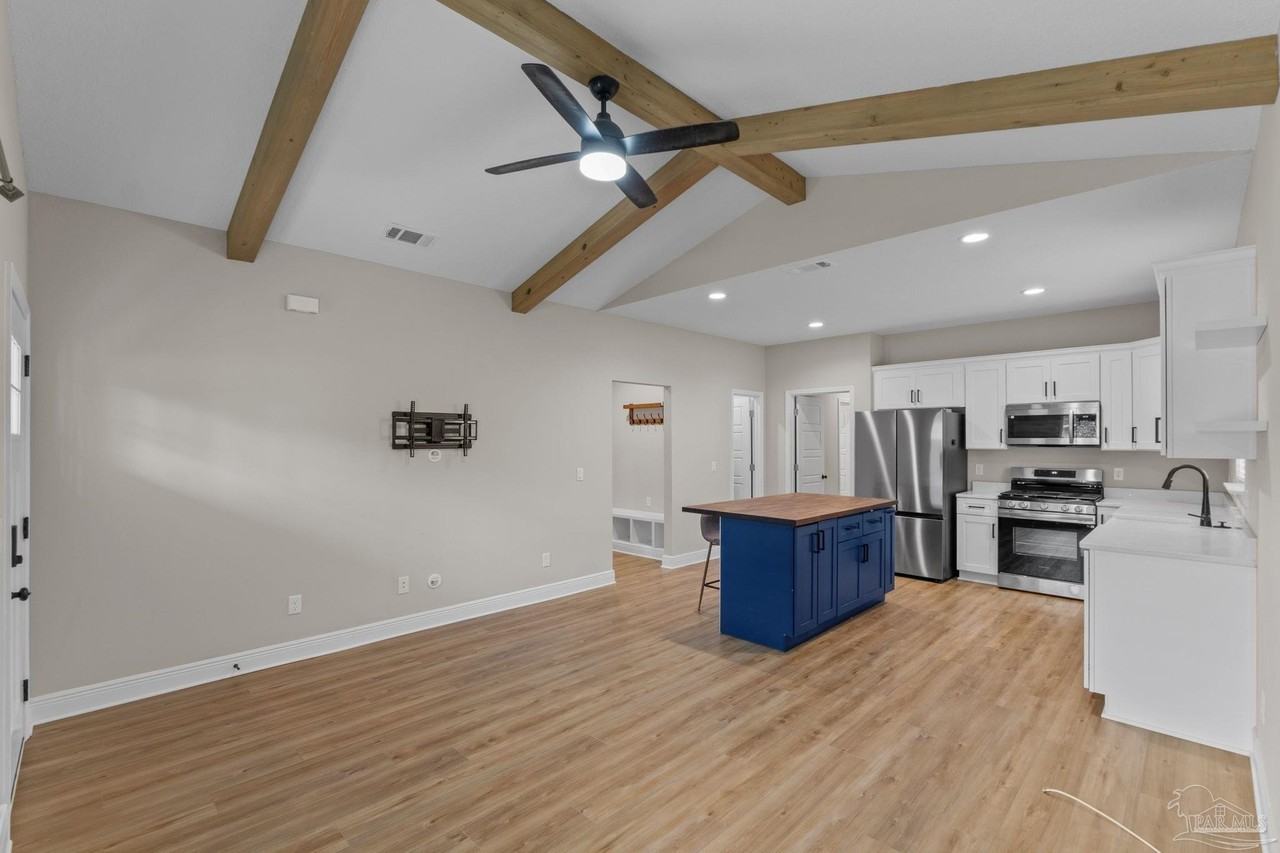 8553 Sonnyboy Ln - Photo 7 of 31