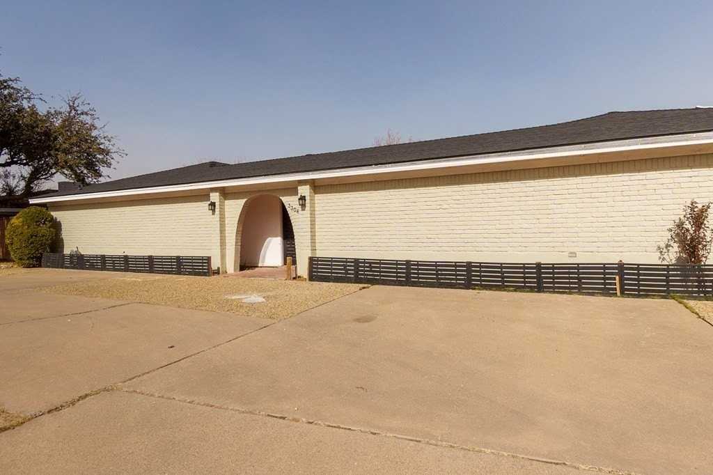 3306 Haynes Ave - Photo 4 of 39