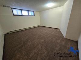 featured image of 3307 Lynn Ave