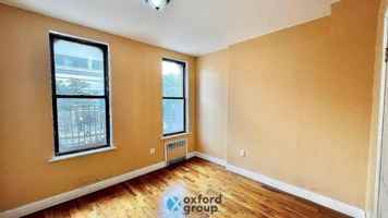 featured image of 424 E 138th St