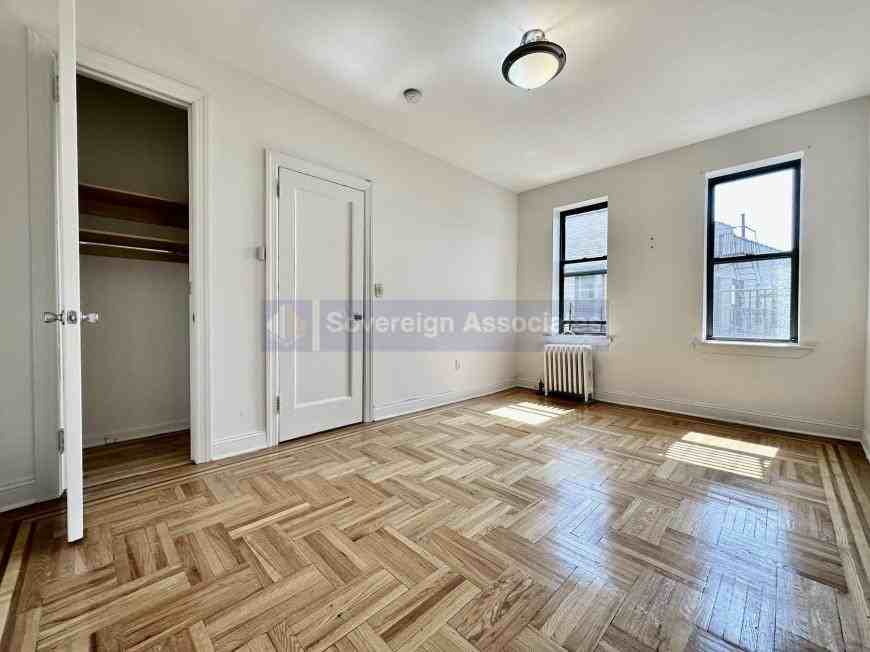 660 Fort Washington Ave - Photo 2 of 6