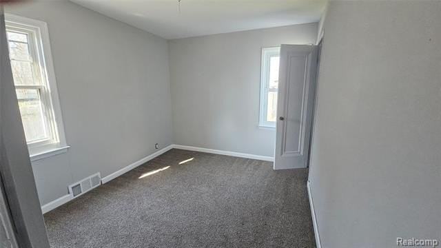 19587 Waltham St - Photo 7 of 9