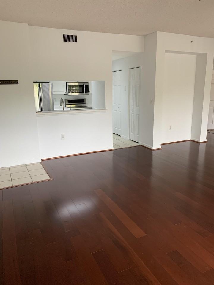 2811 Grande Pkwy #202 - Photo 3 of 18