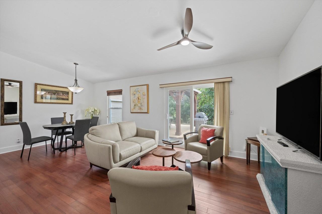 14122 Citrus Dr - Photo 3 of 21