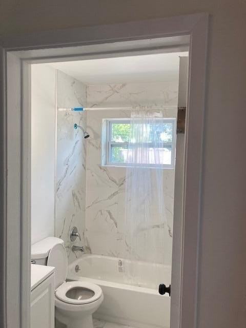 341 Sw 15th St - Photo 5 of 10